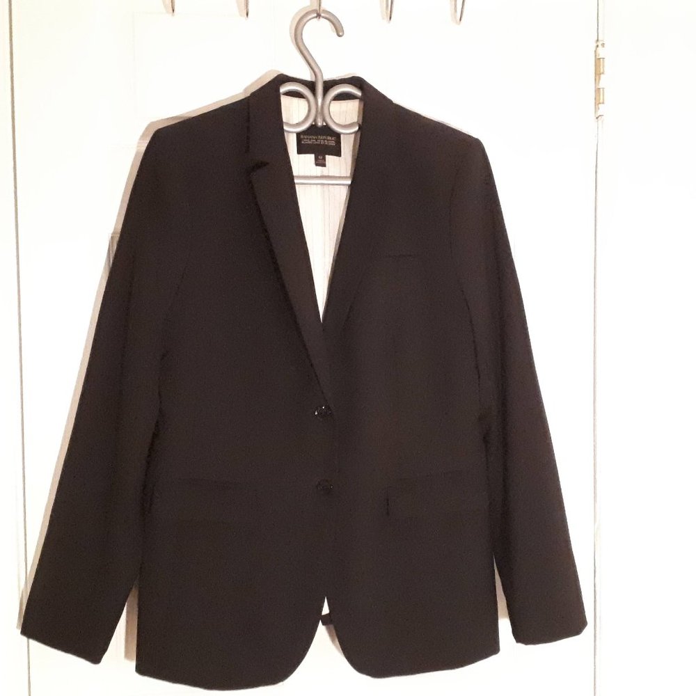 Black Long and Lean Banana Republic Blazer